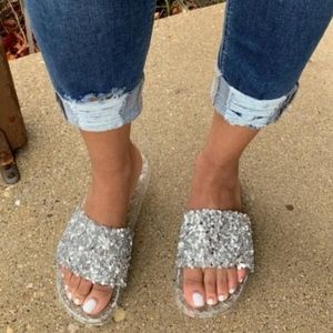 ***SIZE 8 LEFT***Silver embellished slides